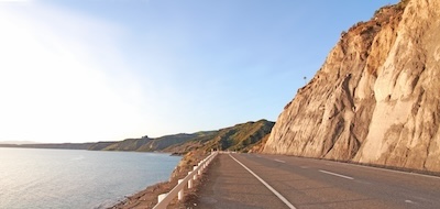 비트코인과 이더리움: 각각의 혁신적 출발 배경과 기술적 구조 분석